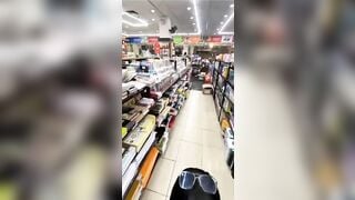 Bạn thân nứng lồn khoả thân bú cu tại nhà sách