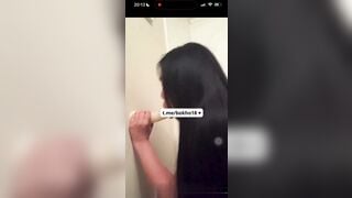 e gái vú bự tập bú giả