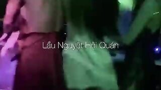 Đập đá xã đổ 68