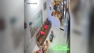 Hack Camera Vợ Chồng Ra Dâm Đãng Vật Nhau Ra Địt Ở Phòng Kháck