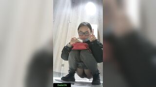 Chinese mall toilet 2