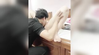 Dẫn bé ny *** vào nhà nghỉ bú lồn