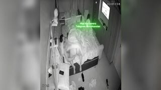 Hack Camera Vợ Dâm Nứng Quá Địt Trộm Chồng Trước Mặt Con