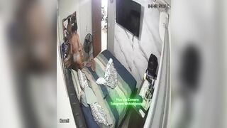 Hack Camera Phòng Ngủ Máy Bay Thay Đồ