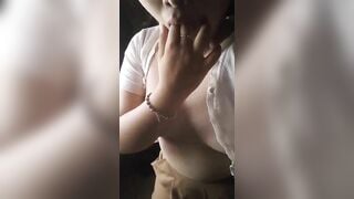 Mặt non chẹt mới 16 tuổi đã dâm như thế rồi