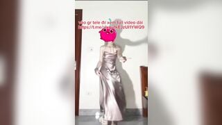 Mỹ nhân tiktoker lộ clip bị bạn trai địt xuất tinh
