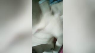 Bé 2k9 không lông quay video thủ dâm cho anh họ xem