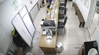 Hack cam những em gái y tá thay đồ trong bệnh viện chuẩn bị vào ca