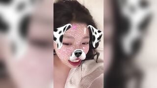 Em TIKTOKER Linh Miu 2k7 tự ghi hình clip cởi đồ BÚ CU giả móc lồn SƯỚNG điên