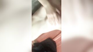 Em học sinh dâm đãng thủ dâm móc lồn