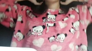 Đang học mà cứ nứng là sao v