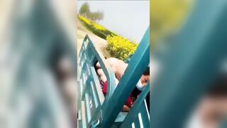Đang đụ Public thì bị phát hiện