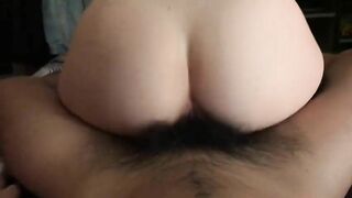 Mông to lại còn biết dập , thế này ai chịu nỗi