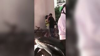 cặp đôi nứng quá địt nhau ngoài đường luôn