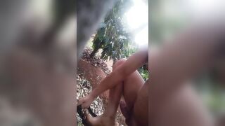 Chỉ thích đồ lót