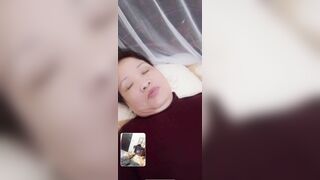 Chị già cạnh nhà thèm cu gọi video xả