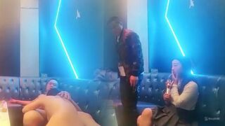 Đi Karaoke hát thì không lo hát mà gọi gái ra hát cùng rồi đè em nó ra chịch luôn P30