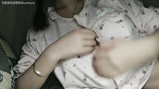 Em vú hồng to tròn mọng nước