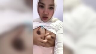 Teen đĩ lồn non thủ dâm