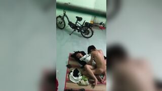 quay lén hai em học sinh học bán trú địt nhau như gà - phần1