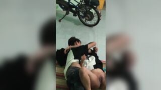 quay lén hai em học sinh học bán trú địt nhau như gà - phần 2