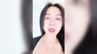 Gái xinh vú khủng lồn ngon khoe hàng trên live dâm đãng kích thích