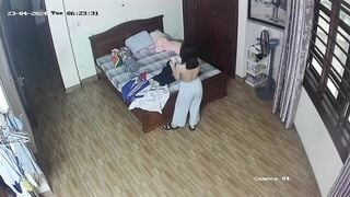 Hack cam thằng em giúp con chị lớp 10 thay đồ p16