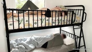 Đi du lịch chồng không đáp ứng được, vợ gạ chịch luôn bạn của chồng