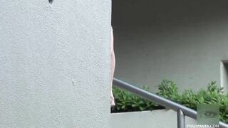 Quay lén e teen Nhật dâm nứng lồn thủ dâm bắn nước đầy ngoài đường