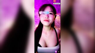 em gái xinh đẹp live vừa trông cháu vừa live mango show hàng