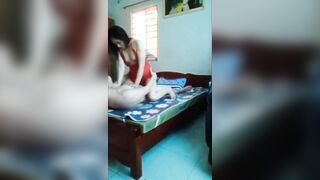 Chồng nứng cặc địt vợ mạnh bạo cực sung