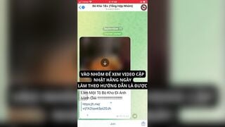 Cận cảnh cái lồn non tơ mới lớn không có lông em nhét son vô đích rồi mới thủ dâm