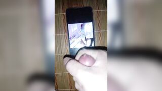 sục cặc bắn tinh lên avatar con đĩ chó cái như quỳnh