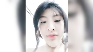 Gái xinh vú to live sex - P2