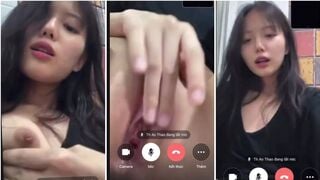 Dụ con bạn thân call show vú show lồn