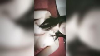 Bé trung học cơ sở kính cận khoe lồn hồng hào non choẹt