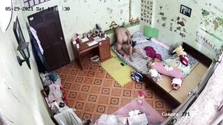 vợ chồng ăn với địt cả ngày còn không mặc quần áo luôn