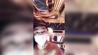 Idol sănzai vào kara hát gạ a nv phục vụ bú vú chịch lồn vào nhà vệ sinh móc bắn nc