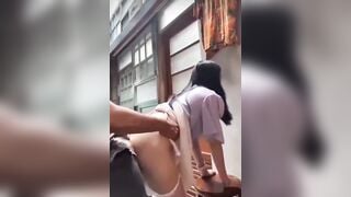 Em sinh viên chấp nhận bị chủ trọ đụ vì chỉ muốn miễn phí tiền phòng