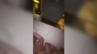 em nó ngon vcl mà thằng này chim ngắn địt không làm em nó sướng