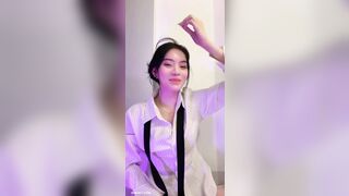 E ĐẸP NHƯ NÀY LÀM SAO A CHỊU NỔI
