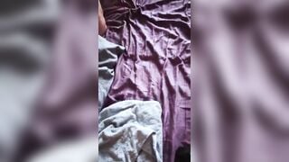 Gái bị bán sang cambuchia bị bọn Trung Quốc nó hành hạ
