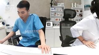 Bệnh viện ngoại tình,2 nhân viên y tế quan hệ tình dục ngay tại quầy
