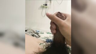 Đợi cả nhà ngủ r mới lén sục =))