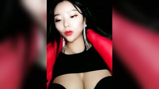 cho người lạ địt public ngoài đường