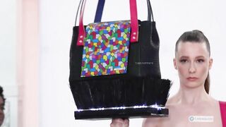 Chương trình catwalk khỏa thân cực ngon của các em hàng Âu Mỹ da trắng vú bự p2