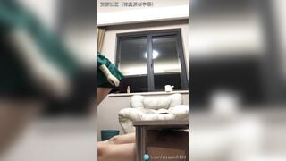 các em y tá nhiệt tình sóc lọ cho bênh nhân nứng cặc p3