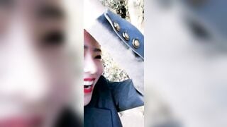 em gái nứng lồn xin được bú cu chú hàng xóm