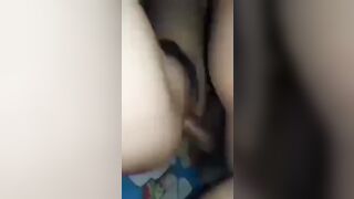 Địt em gái mới lớn mình dây sướng vl ra 19
