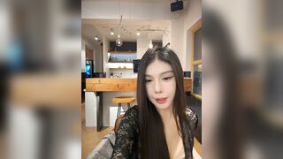 Em teen cực xinh vú bự livetream show hàng cực ngon p10